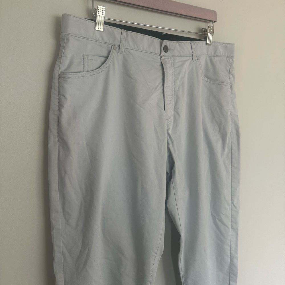 Nike Men’s Dri‑Fit Performance Pants – 36x32 – EUC - Picture 3 of 11